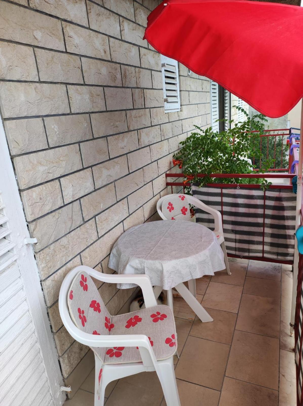 Apartmani Valentino Makarska Exterior foto